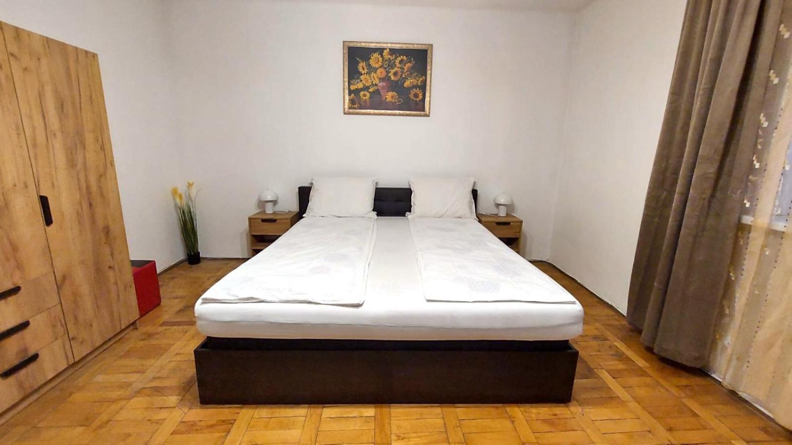 The Home Hunedoara Dış mekan fotoğraf