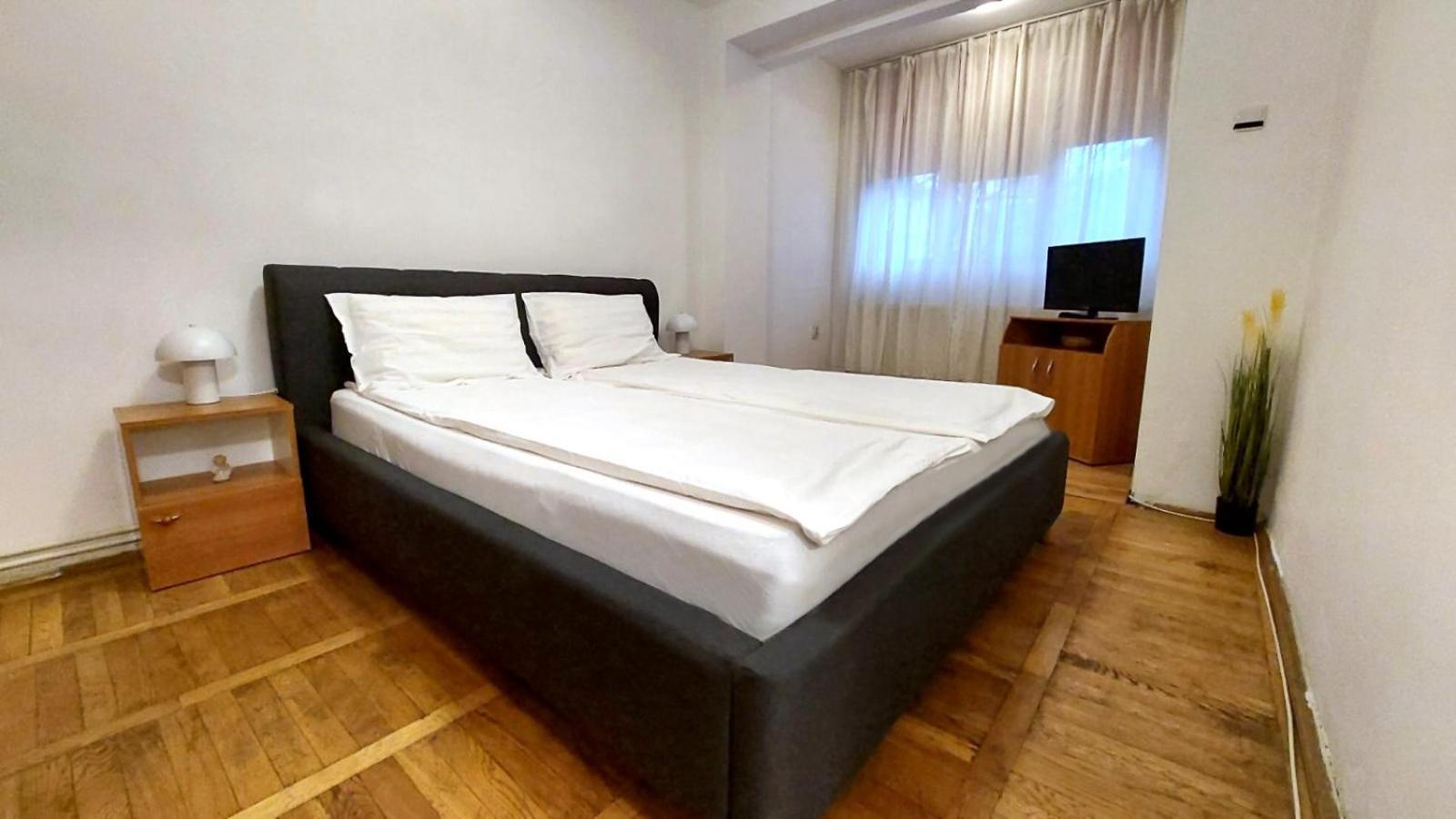 The Home Hunedoara Dış mekan fotoğraf