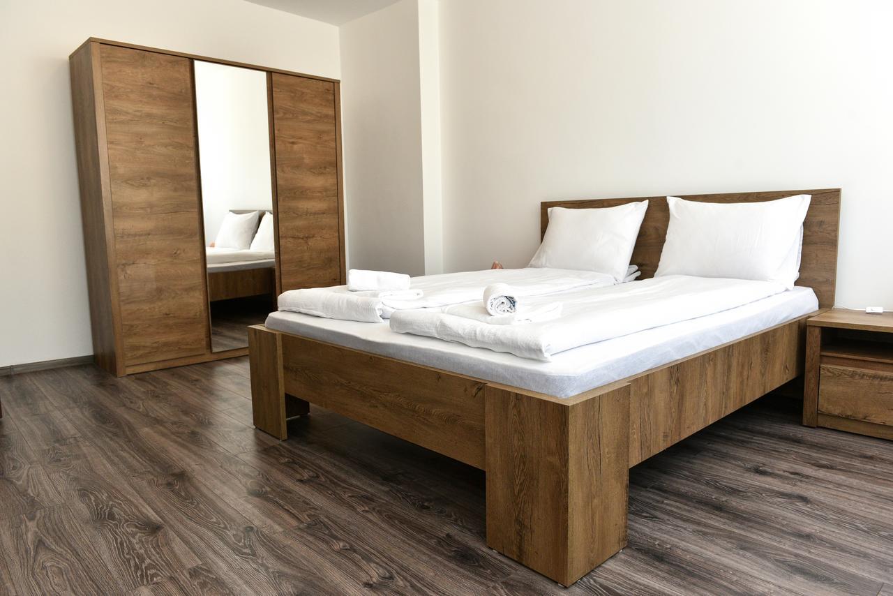 The Home Hunedoara Dış mekan fotoğraf